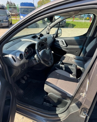 Peugeot Partner cena 34500 przebieg: 206000, rok produkcji 2016 z Gdańsk małe 79